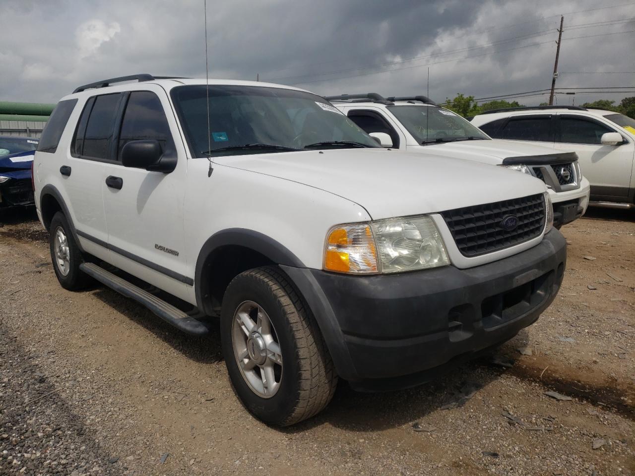 FORD EXPLORER X 2004 with VIN 1FMZU63KX4UB67777 - Photo from auction