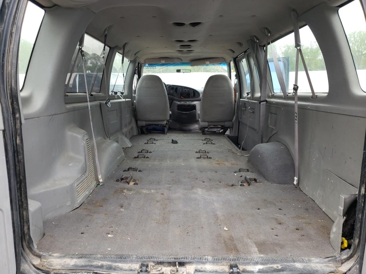 Photo 6 from auction – 1998 FORD ECONOLINE with VIN 1FBSS31S2WHB77166