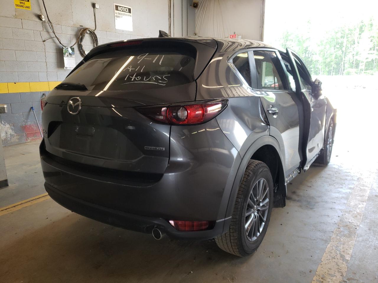 Photo 4 from auction – 2021 MAZDA CX-5 TOURI with VIN JM3KFACM1M1343208