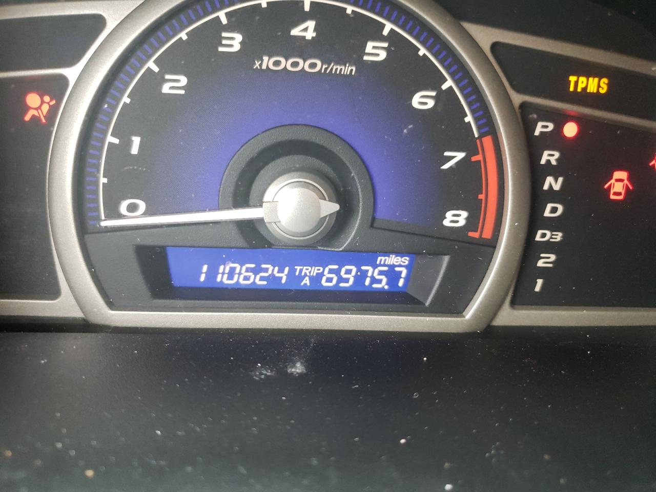 Photo 8 from auction – 2011 HONDA CIVIC LX with VIN 19XFA1F59BE047179