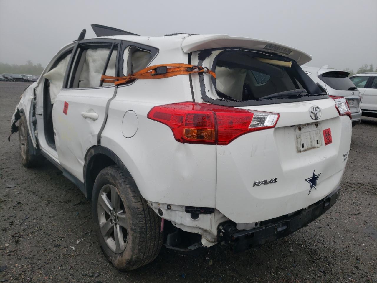 Photo 3 from auction – 2015 TOYOTA RAV4 XLE with VIN JTMRFREV8FD172681