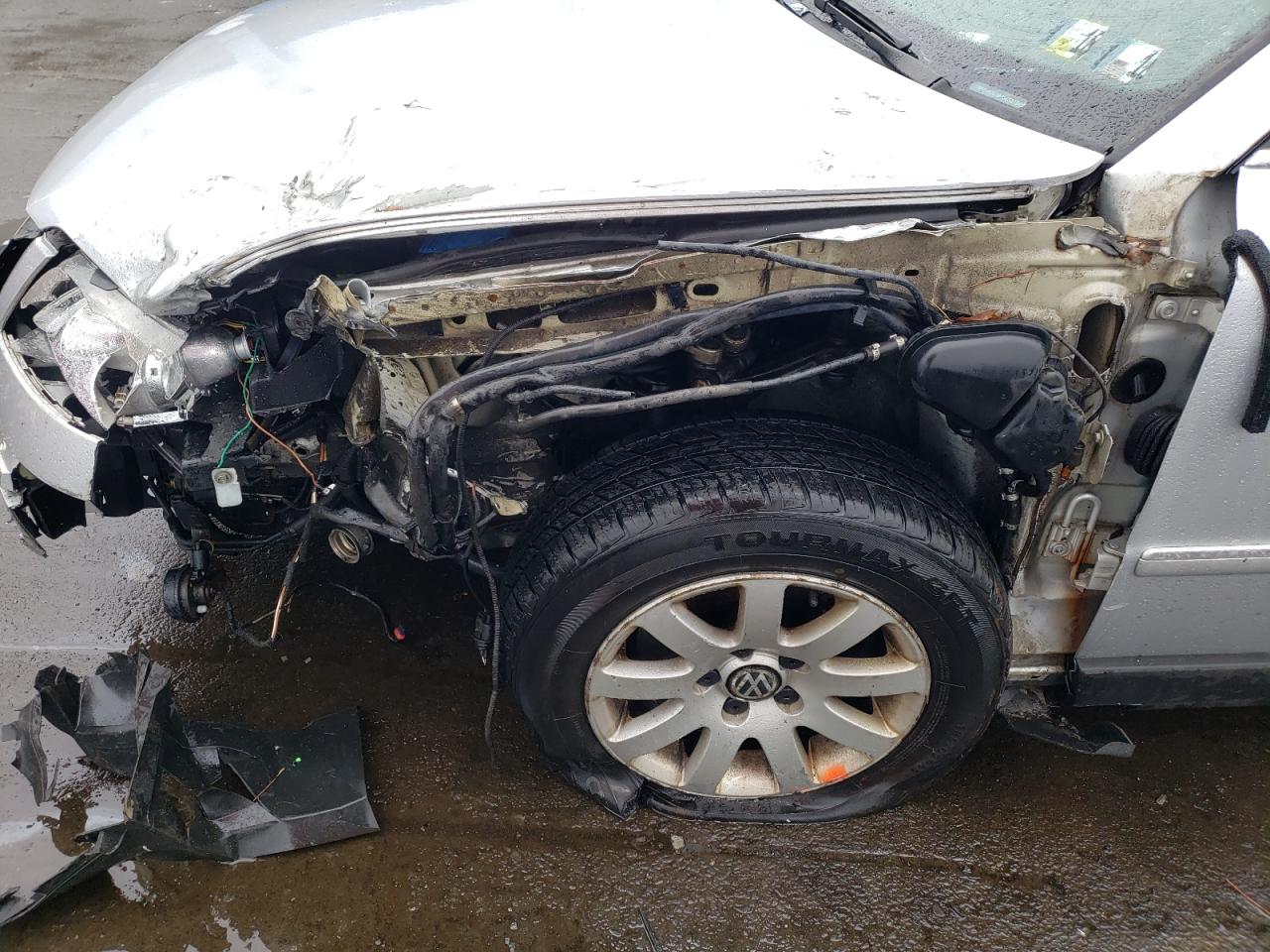 Photo 9 from auction – 2003 VOLKSWAGEN PASSAT GLS with VIN WVWVD63B73E321003