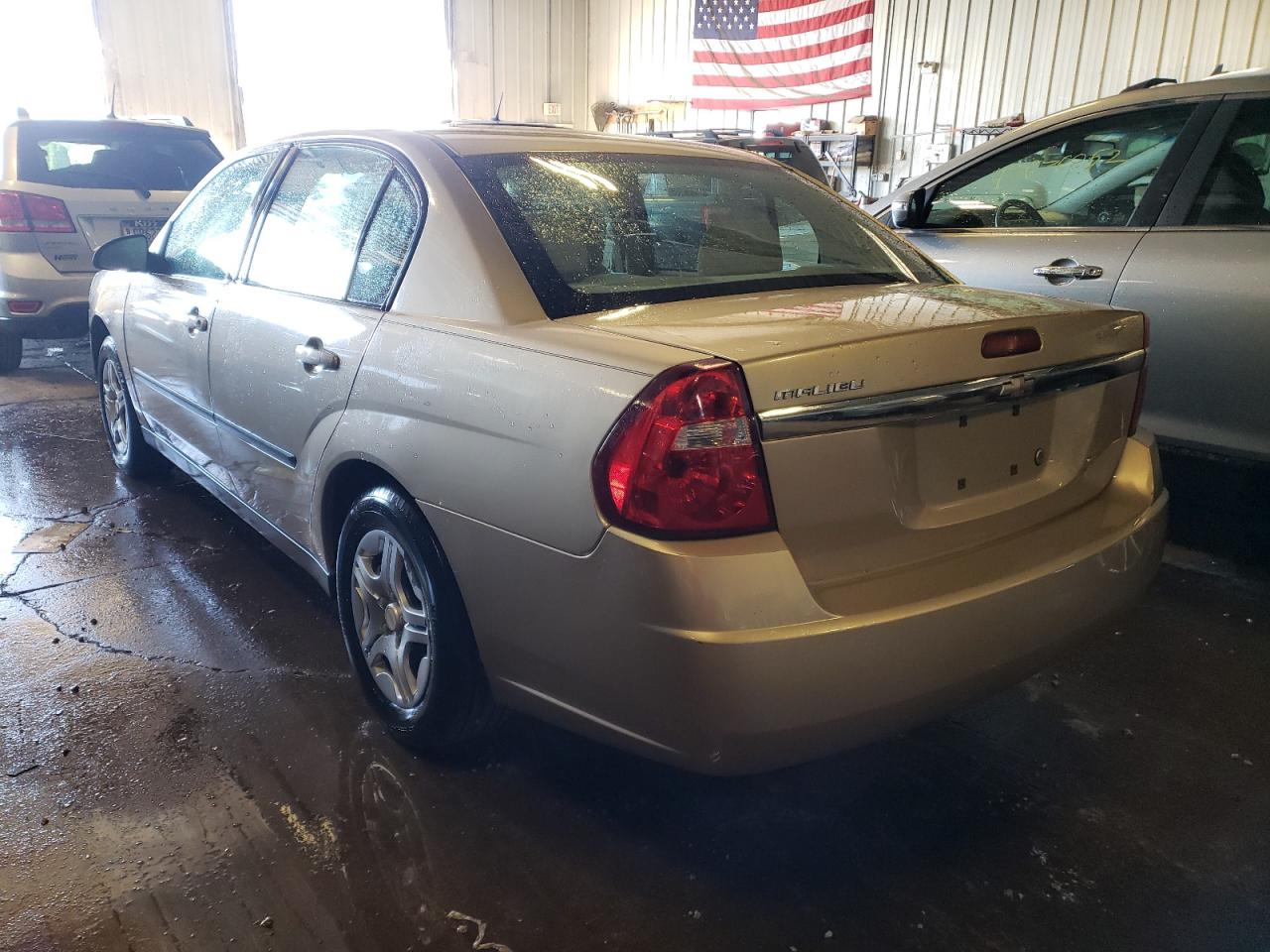 Photo 3 from auction – 2005 CHEVROLET MALIBU with VIN 1G1ZS52F25F317663