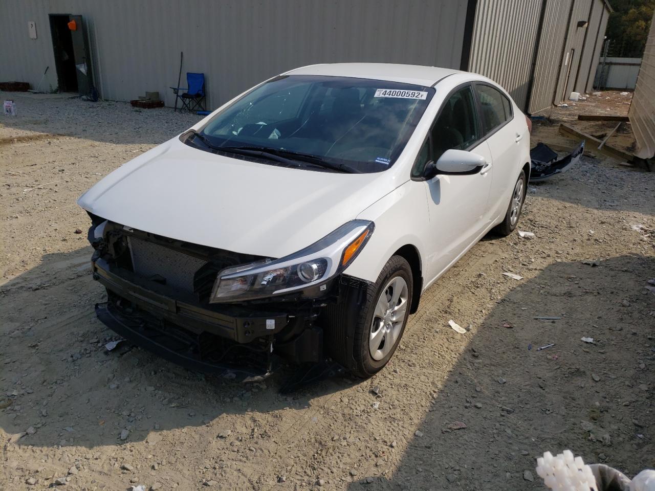 Photo 2 from auction – 2017 KIA FORTE LX with VIN 3KPFK4A70HE152483