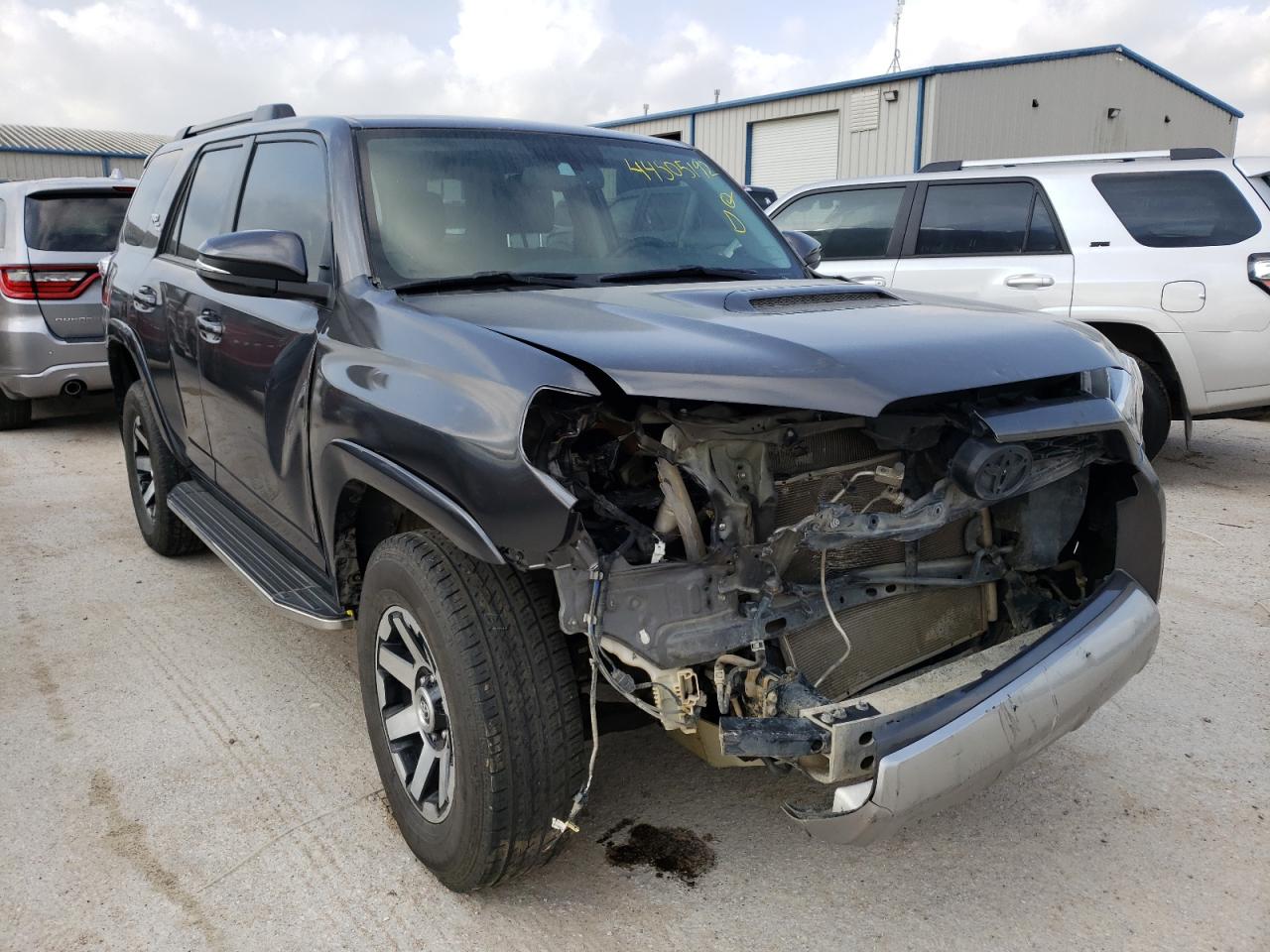 Photo 1 from auction – 2019 TOYOTA 4RUNNER SR with VIN JTEBU5JR8K5623424