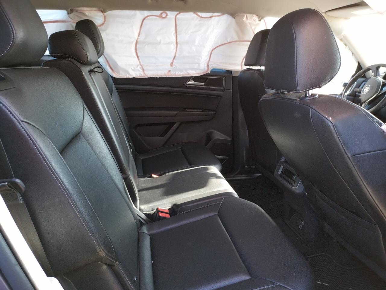 Photo 18 from auction – 2018 VOLKSWAGEN ATLAS SE with VIN 1V2CP2CA2JC591844