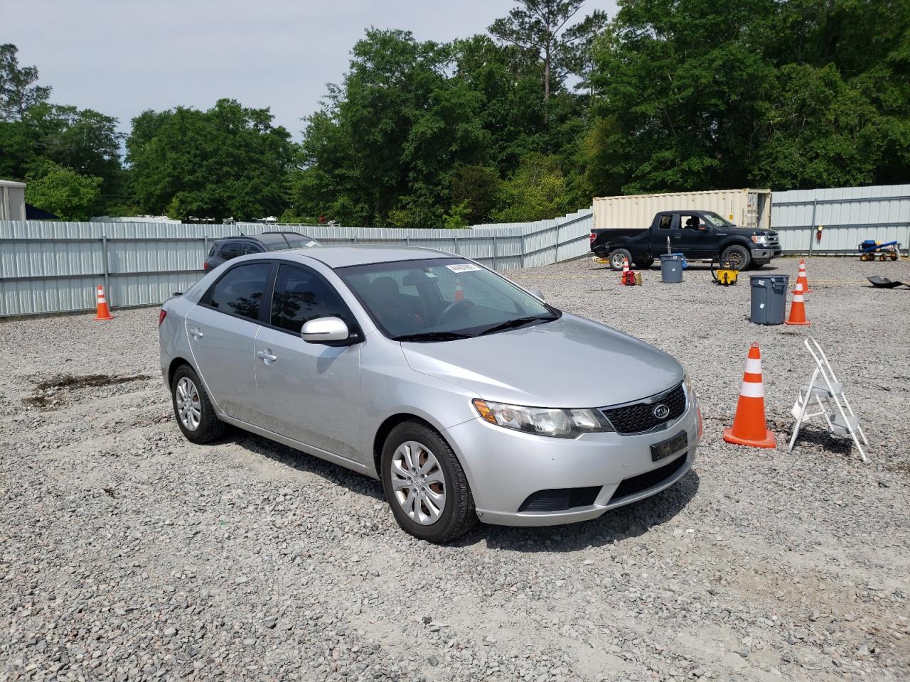 KIA FORTE EX 2013 with VIN KNAFU4A27D5657969 - Photo from auction