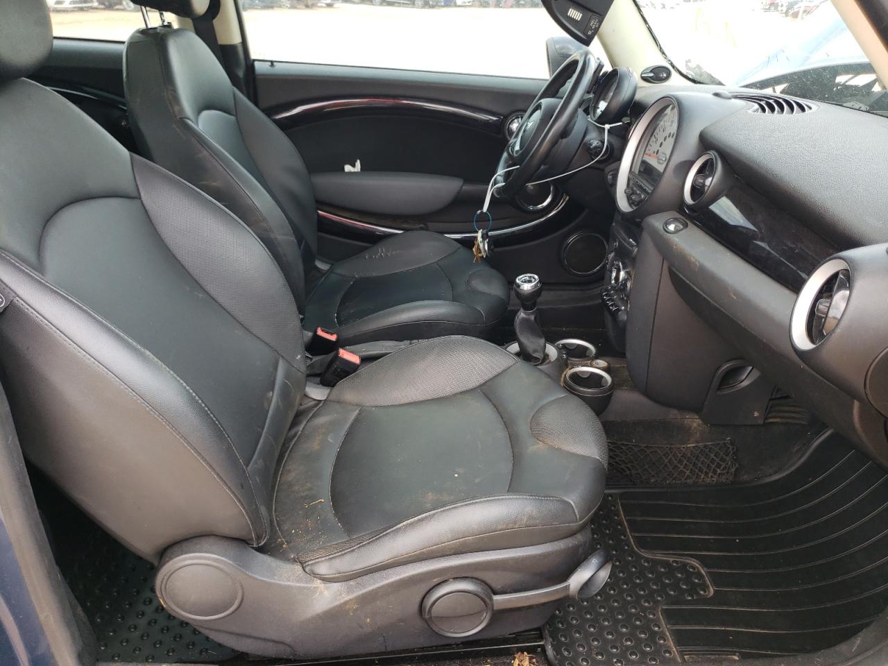 صورة رقم 5 من المزاد - 2011 MINI COOPER S C مع VIN WMWZG3C51BTY30738