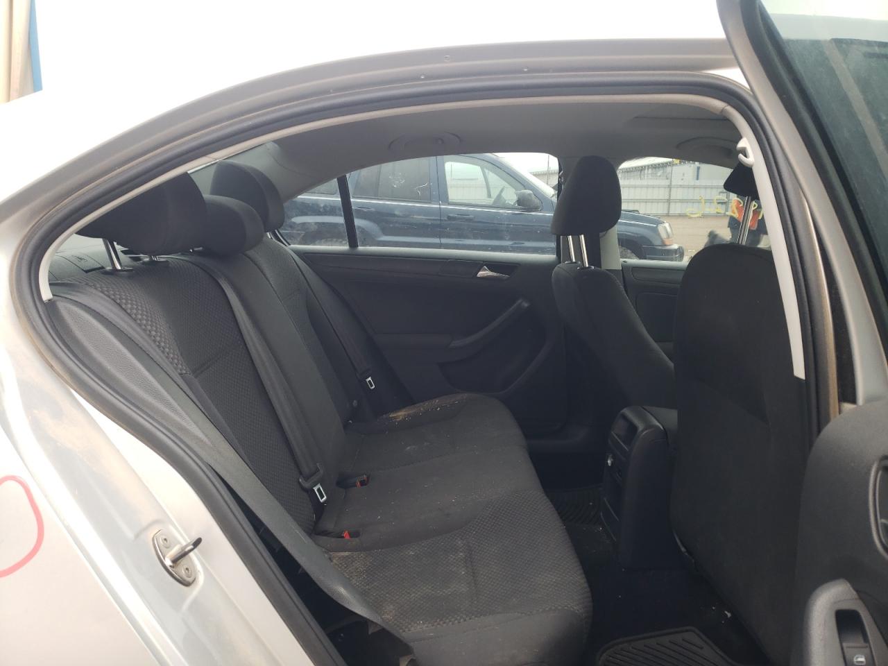 Photo 6 from auction – 2012 VOLKSWAGEN JETTA BASE with VIN 3VW2K7AJ8CM353832