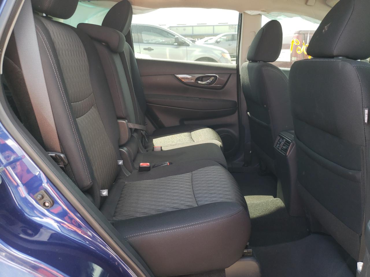 Photo 6 from auction – 2019 NISSAN ROGUE S with VIN 5N1AT2MT9KC828086
