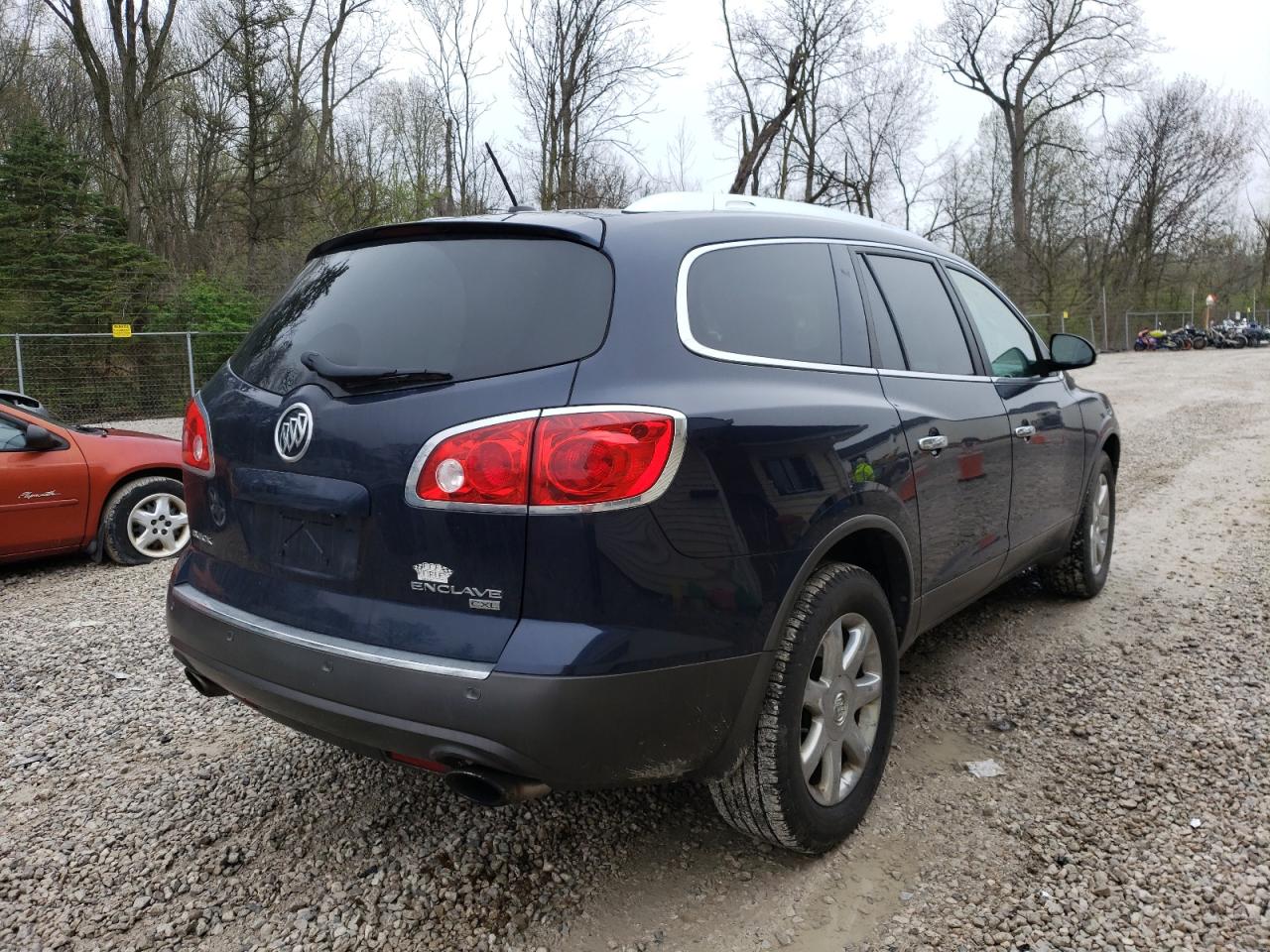 Photo 4 from auction – 2011 BUICK ENCLAVE CX with VIN 5GAKRBED7BJ180422