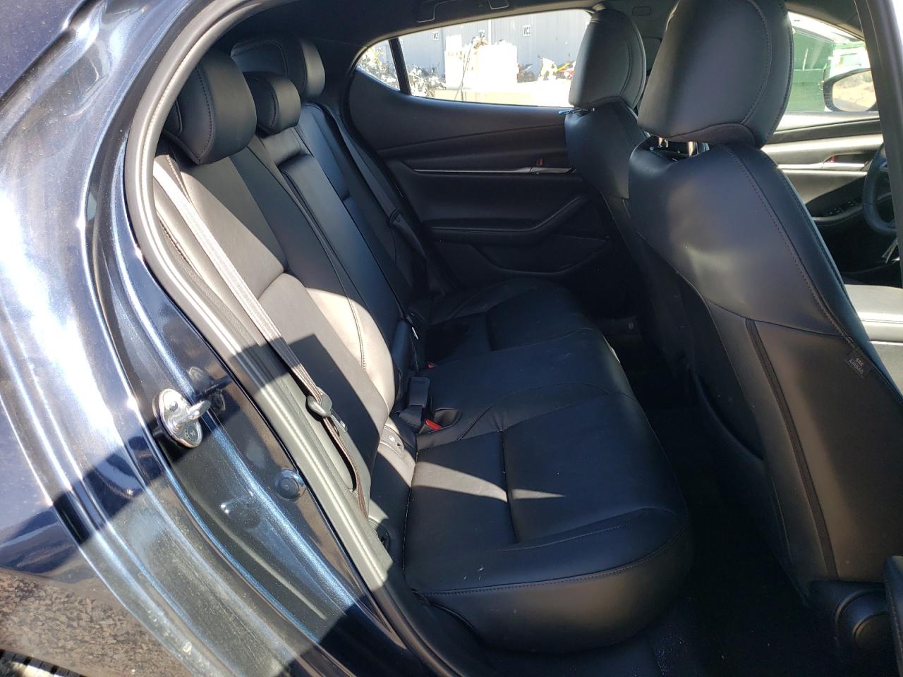Photo 6 from auction – 2021 MAZDA 3 SELECT with VIN JM1BPAKL0M1336877
