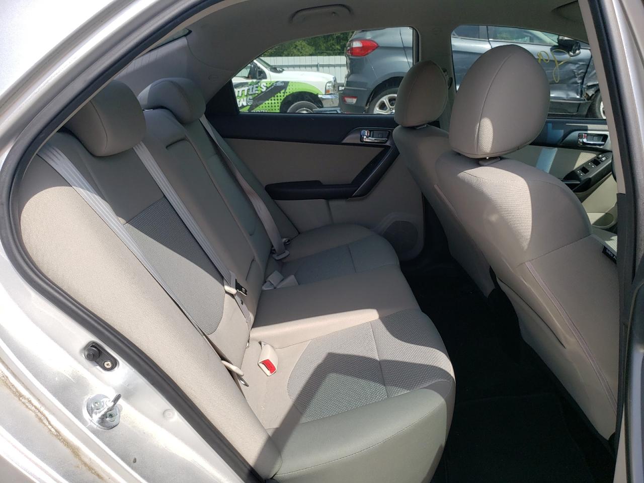 Photo 6 from auction – 2013 KIA FORTE EX with VIN KNAFU4A27D5657969