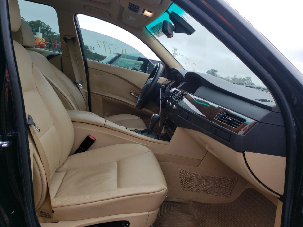 Photo 5 from auction – 2006 BMW 530 I with VIN WBANE73586CM38387