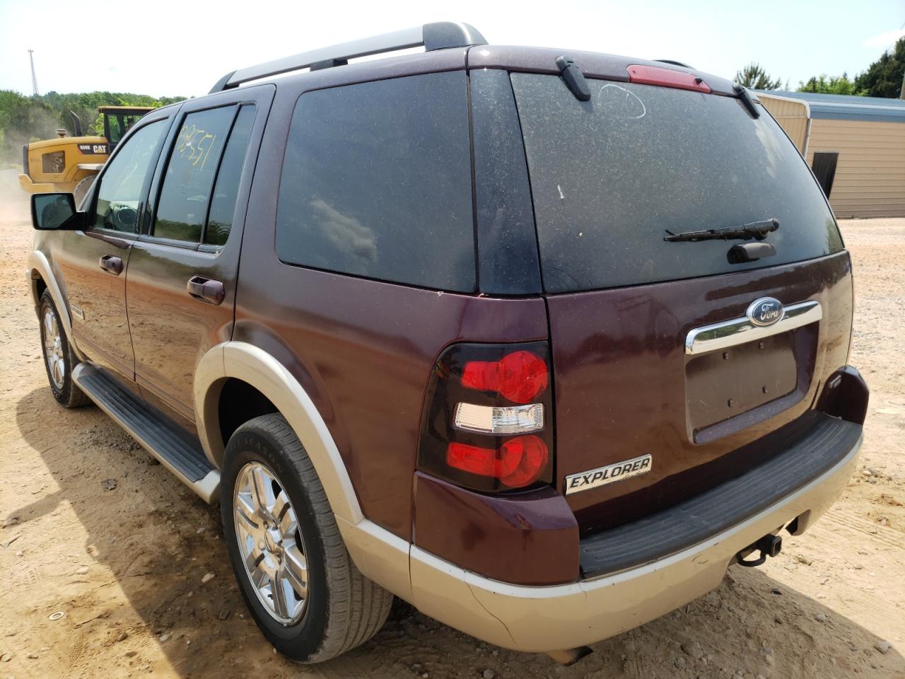 Photo 3 from auction – 2007 FORD EXPLORER E with VIN 1FMEU74E47UA72312