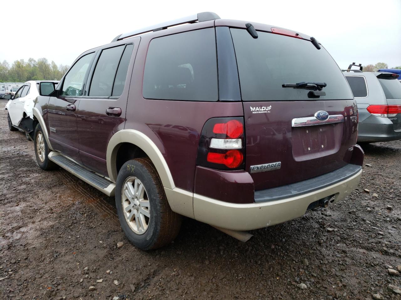 Photo 3 from auction – 2007 FORD EXPLORER E with VIN 1FMEU74EX7UB72706