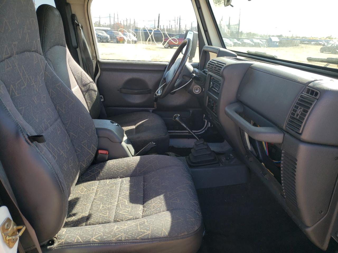 Photo 5 from auction – 2002 JEEP WRANGLER / with VIN 1J4FA49S32P702188