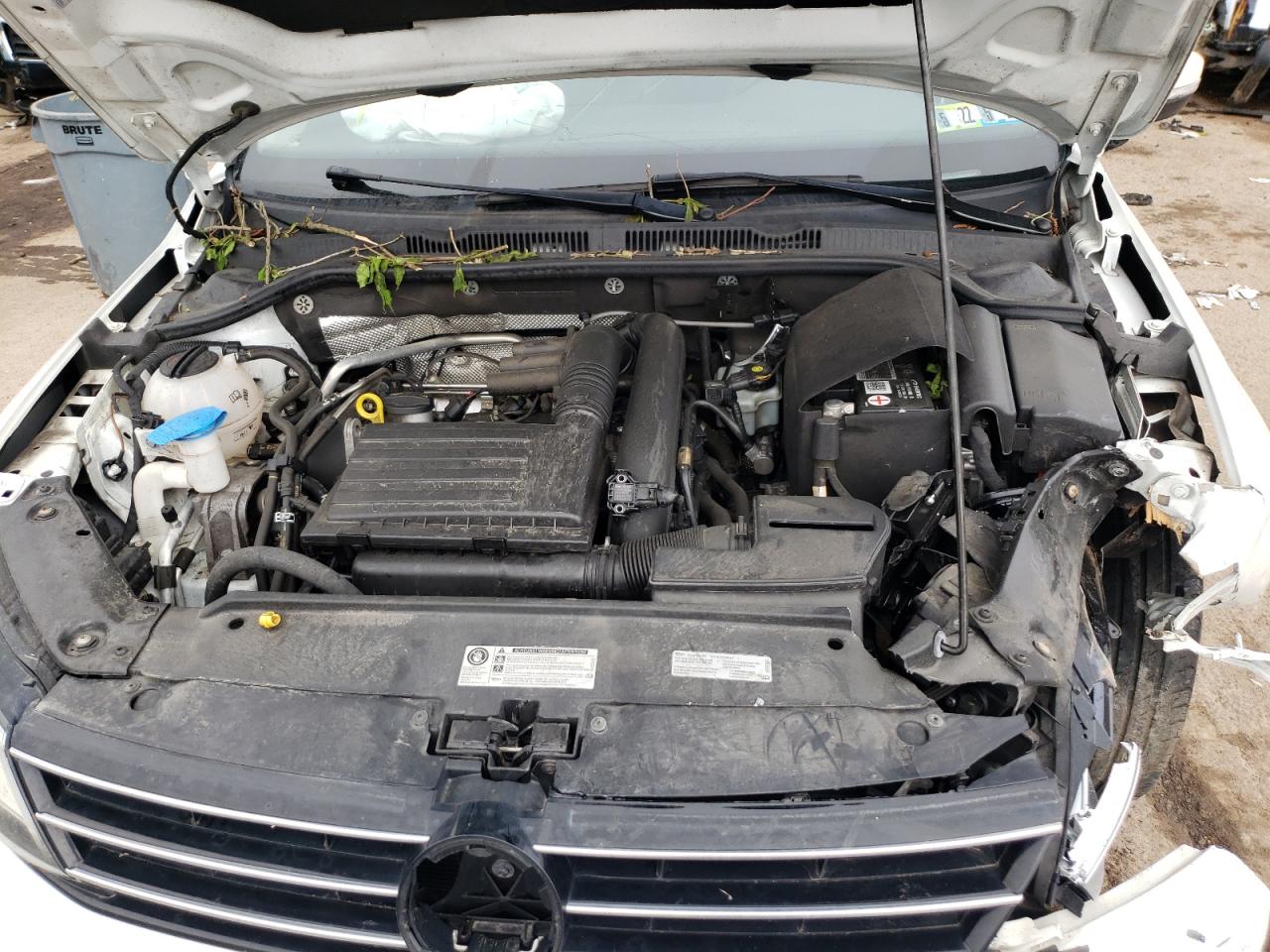 Photo 7 from auction – 2017 VOLKSWAGEN JETTA SE with VIN 3VWDB7AJ7HM399944