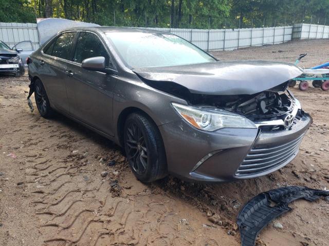 TOYOTA CAMRY LE 2016 مع رقم تعريف المركبة 4T4BF1FK2GR553341 - صورة من المزاد