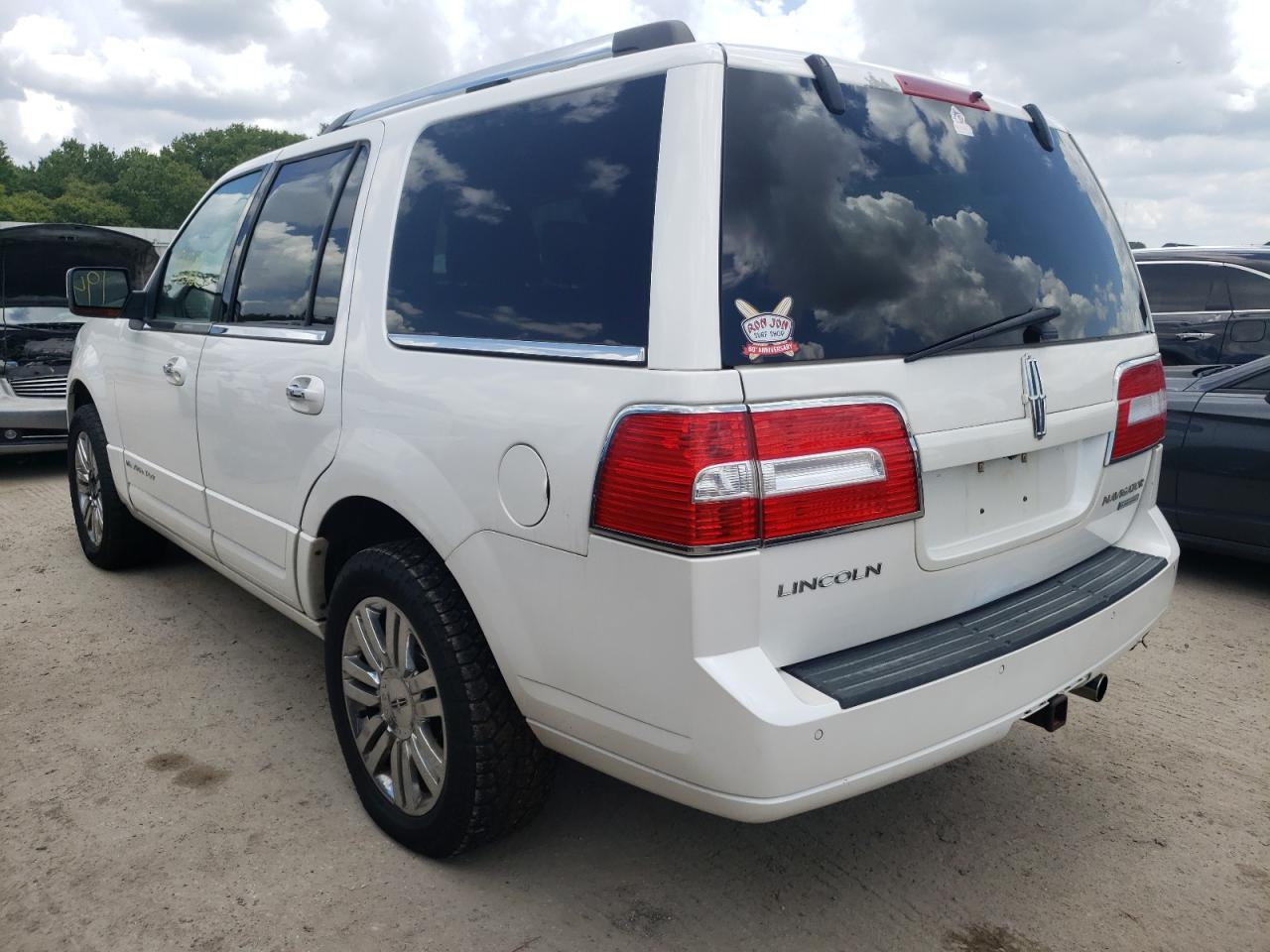 Photo 3 from auction – 2010 LINCOLN NAVIGATOR with VIN 5LMJJ2J56AEJ10541