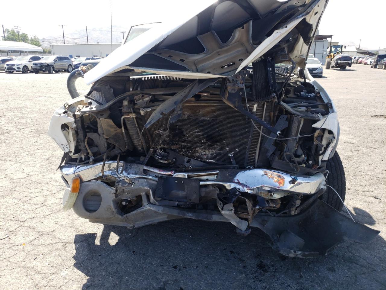 Photo 9 from auction – 2004 GMC SIERRA C25 with VIN 1GTHC24U14E401651