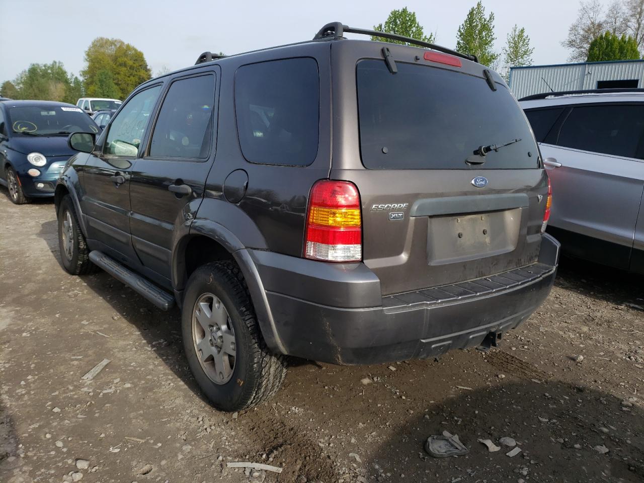 Photo 3 from auction – 2006 FORD ESCAPE XLT with VIN 1FMCU931X6KD25189