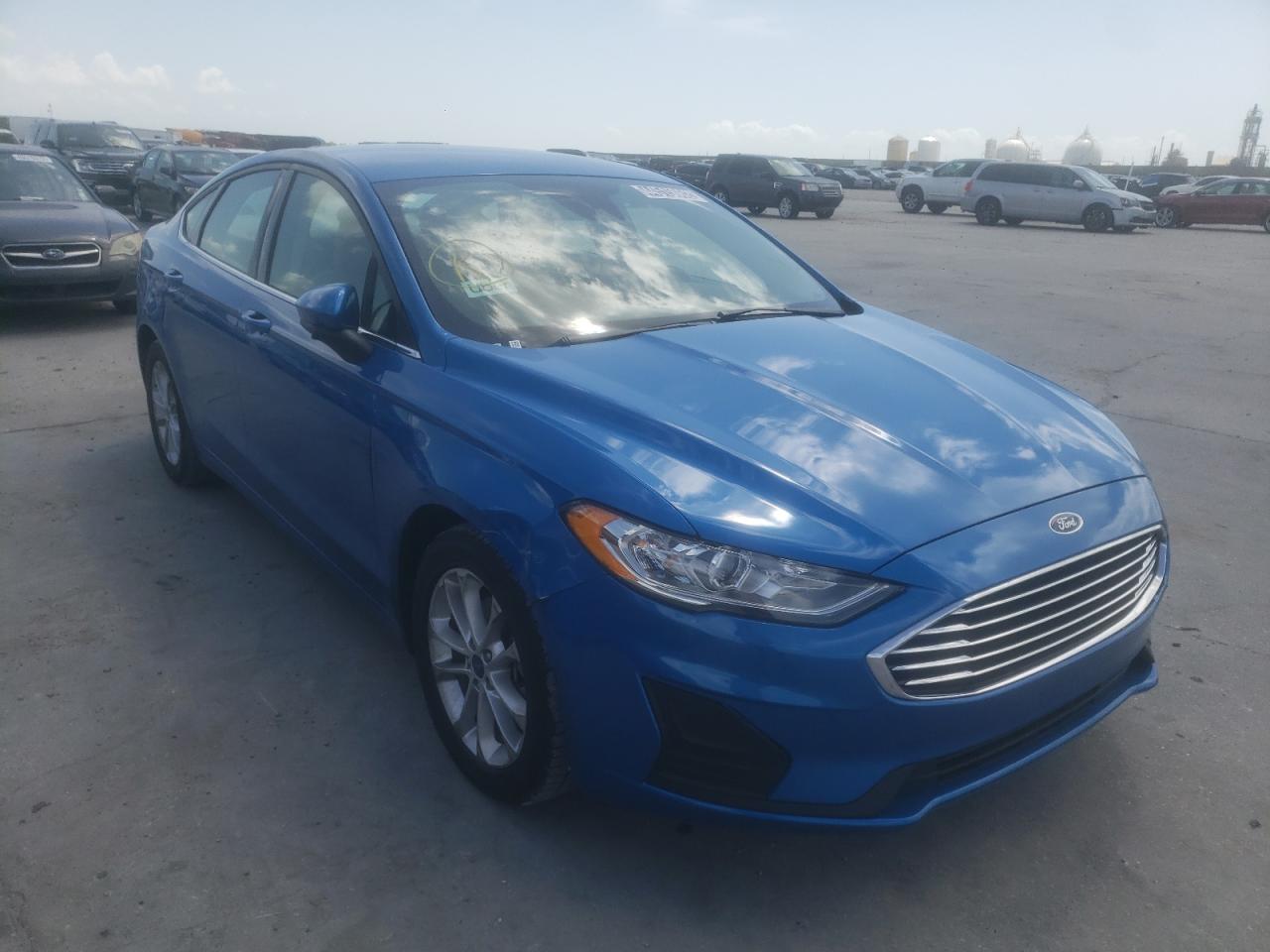 FORD FUSION SE 2020 with VIN 3FA6P0HD9LR129586 - Photo from auction