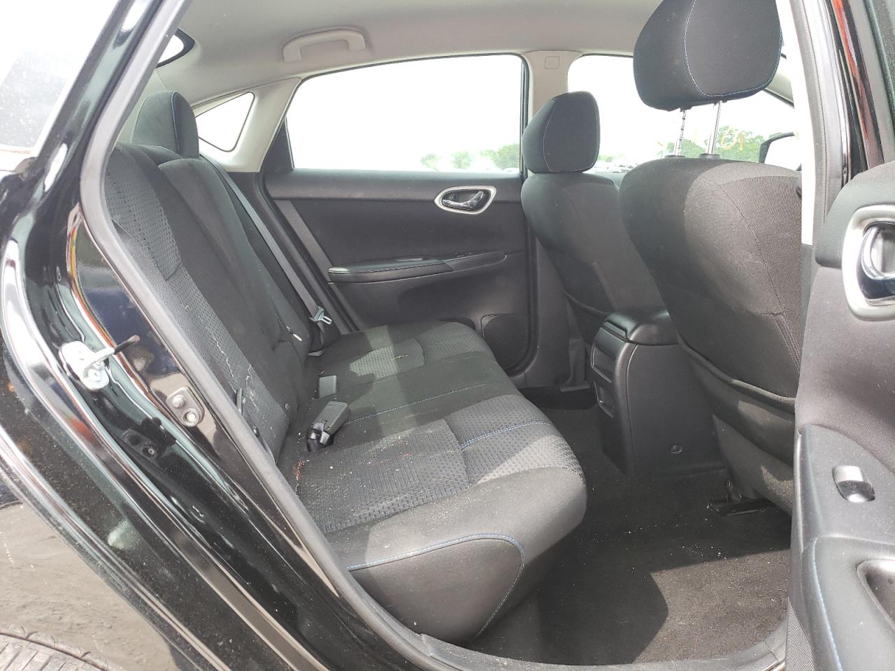 Photo 6 from auction – 2016 NISSAN SENTRA S with VIN 3N1AB7AP5GY237119