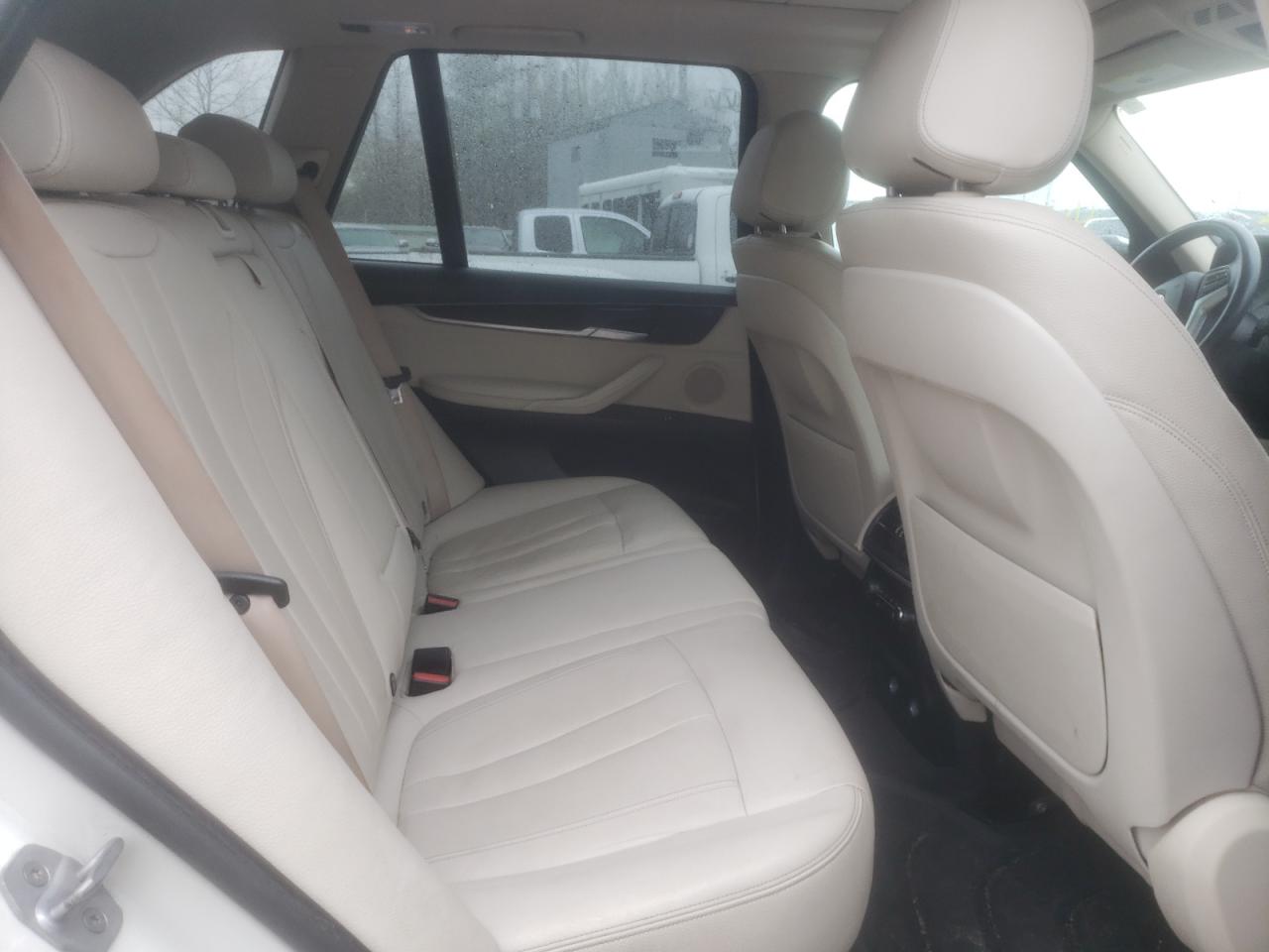 Photo 6 from auction – 2015 BMW X5 XDRIVE3 with VIN 5UXKR0C5XF0P07426