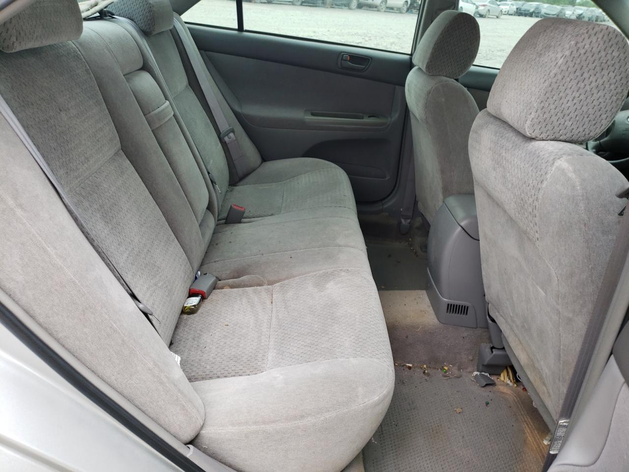 Photo 6 from auction – 2002 TOYOTA CAMRY LE with VIN 4T1BE32K02U037499