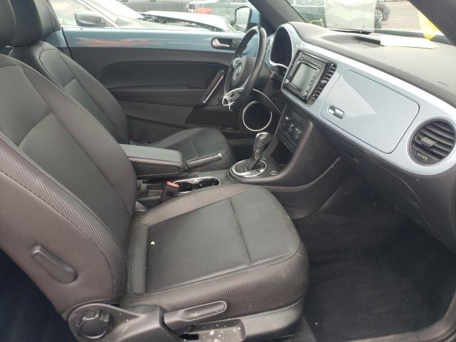 Photo 5 from auction – 2014 VOLKSWAGEN BEETLE with VIN 3VWJ17AT8EM637450