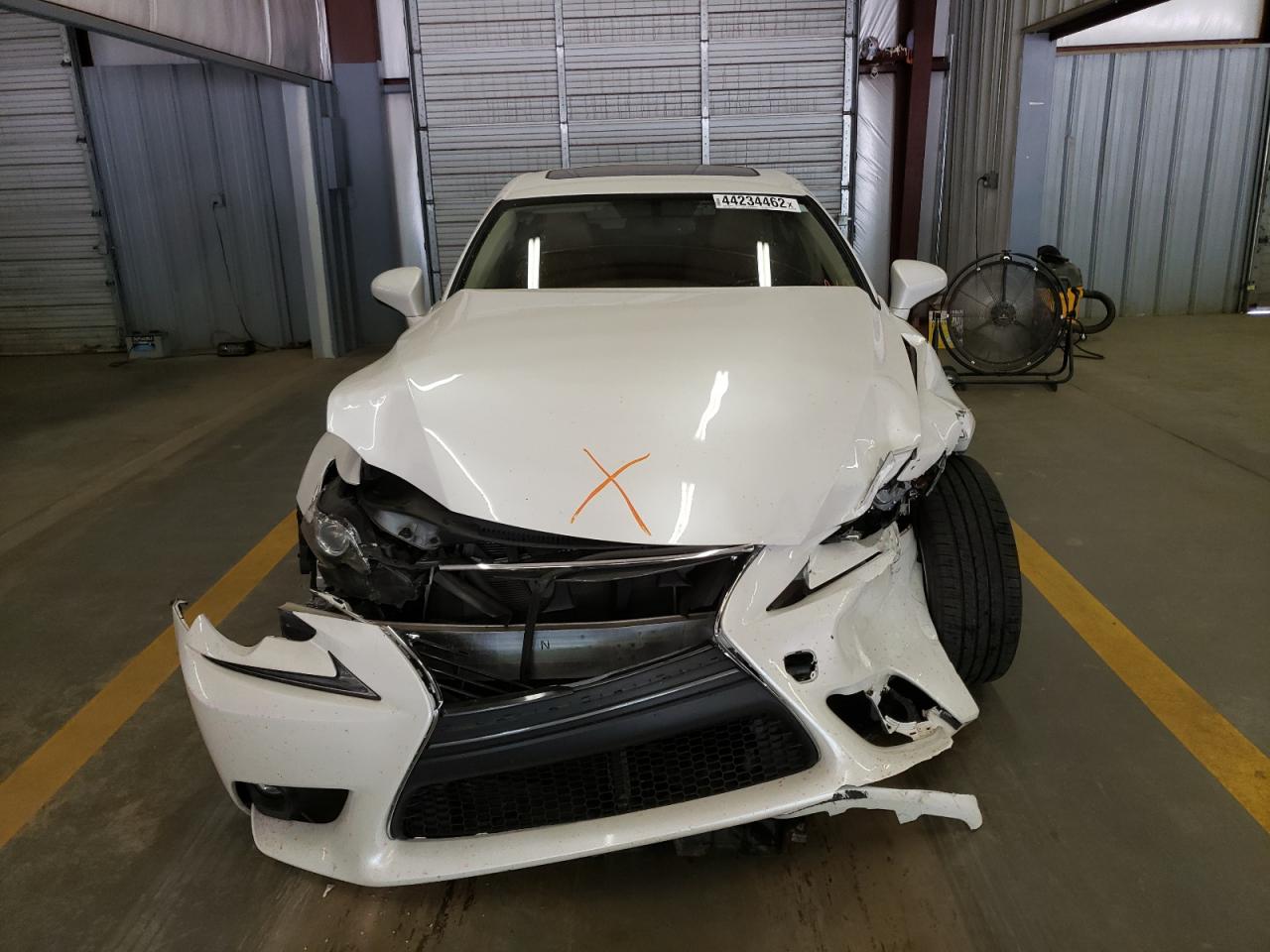 Photo 9 from auction – 2016 LEXUS IS 200T with VIN JTHBA1D29G5029984