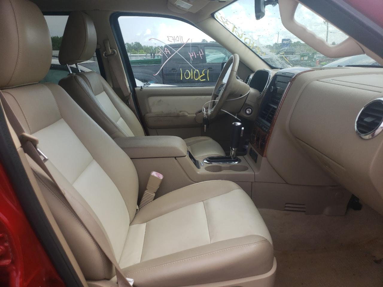 Photo 5 from auction – 2010 FORD EXPLORER E with VIN 1FMEU7EE3AUA67723