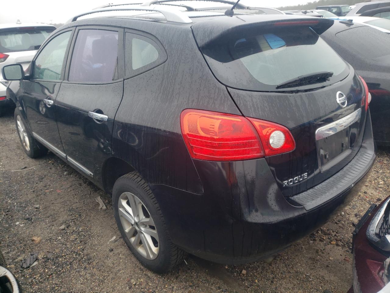 Photo 3 from auction – 2011 NISSAN ROGUE S with VIN JN8AS5MT9BW560796