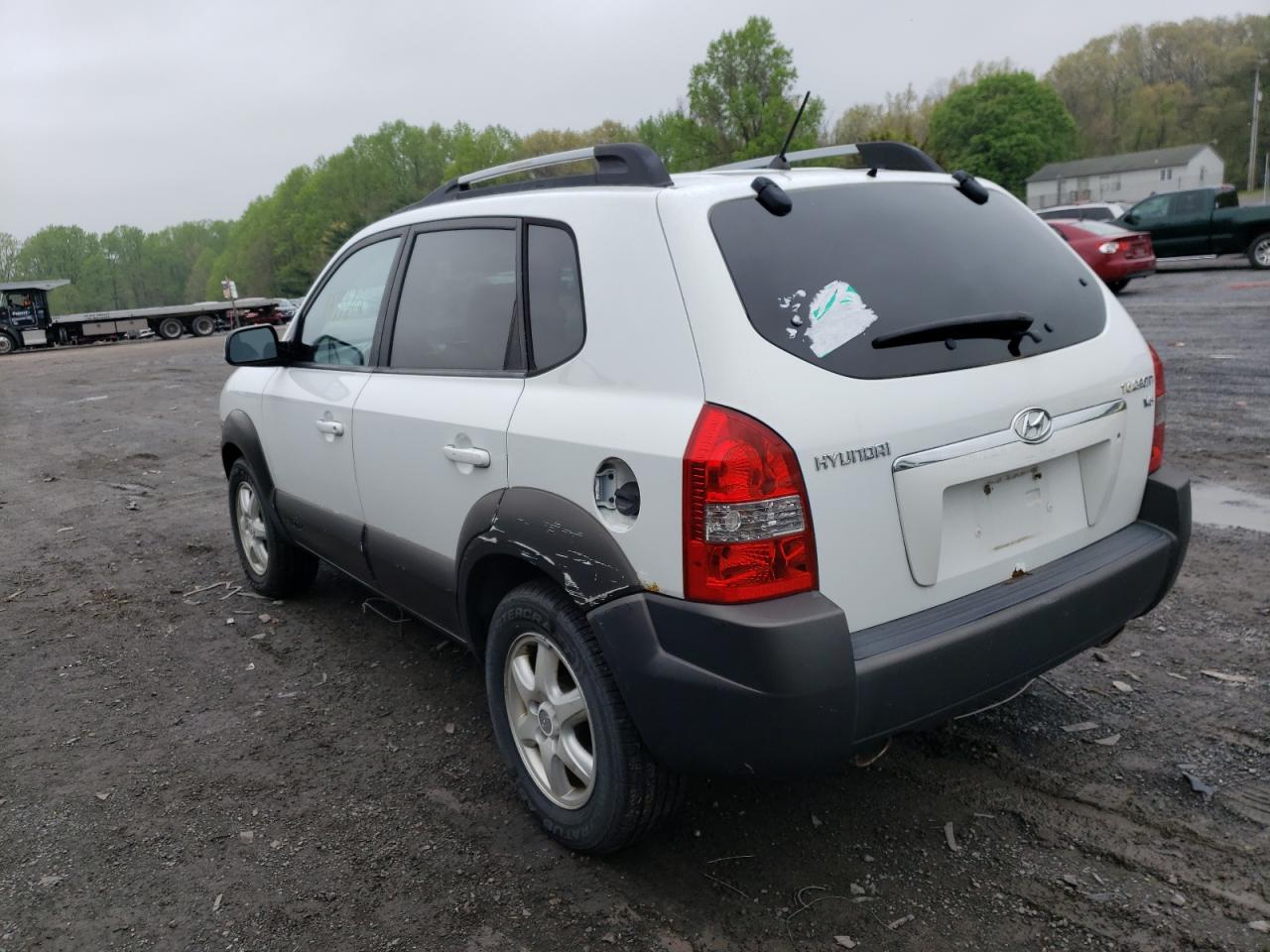 Photo 3 from auction – 2005 HYUNDAI TUCSON GLS with VIN KM8JN12D95U044375