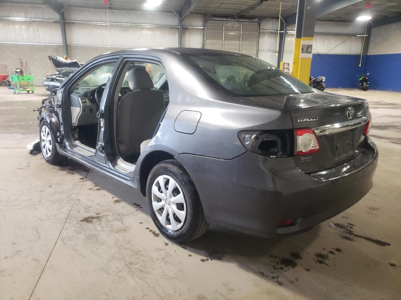 Фото 3 с аукциона – 2012 TOYOTA COROLA с VIN 2T1BU4EE3CC841300