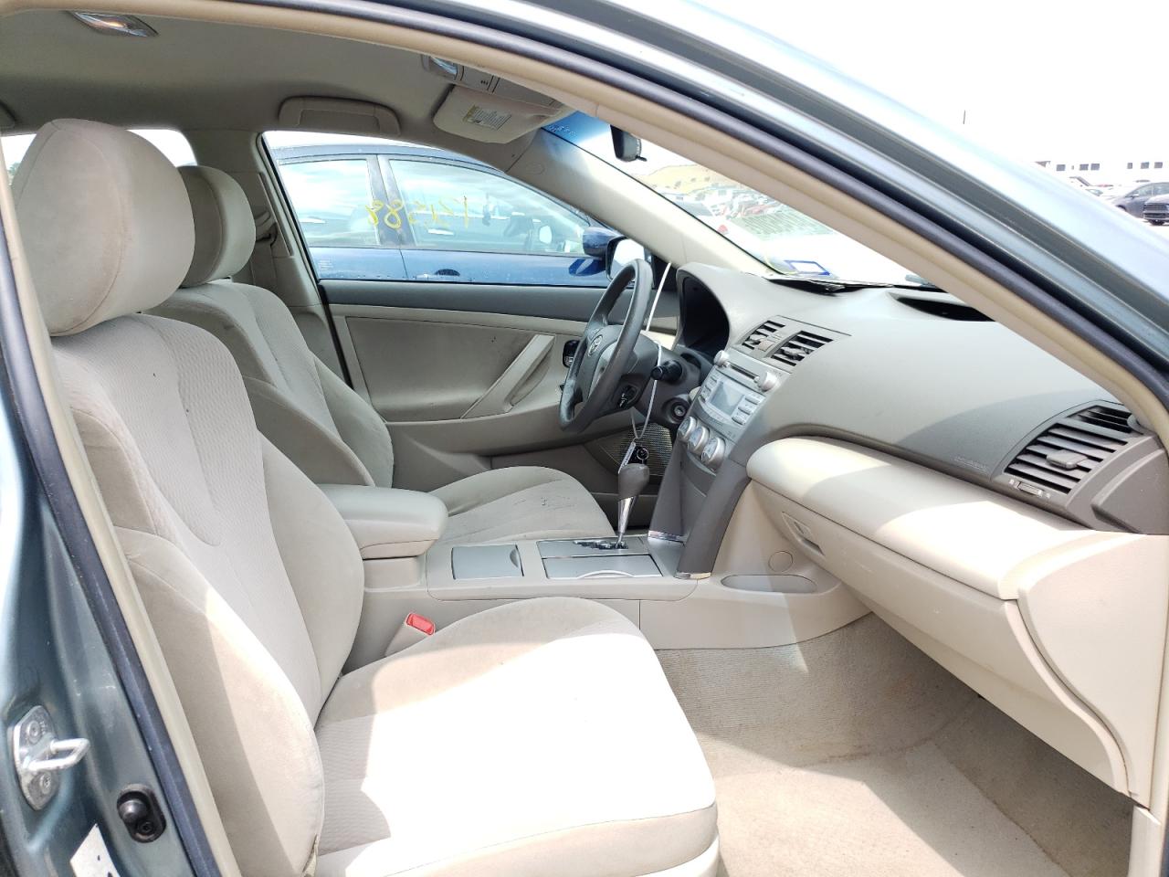 Photo 5 from auction – 2010 TOYOTA CAMRY BASE with VIN 4T1BF3EK2AU574463