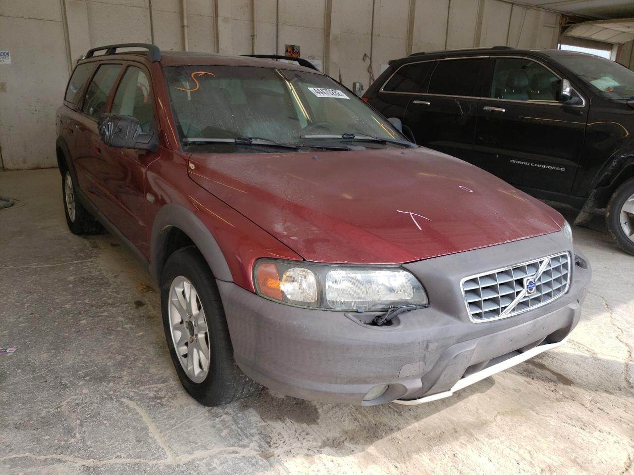 VOLVO XC70 2004 with VIN YV1SZ59H141141464 - Photo from auction