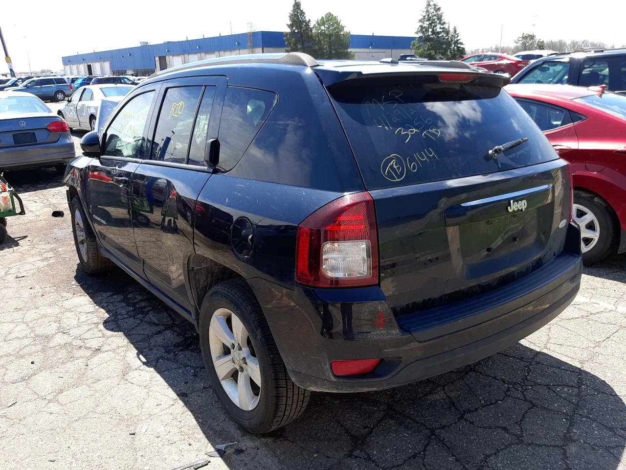 Photo 3 from auction – 2014 JEEP COMPASS LA with VIN 1C4NJCEB0ED883256