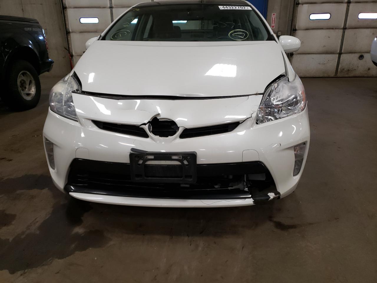 Photo 9 from auction – 2013 TOYOTA PRIUS with VIN JTDKN3DU2D5657254
