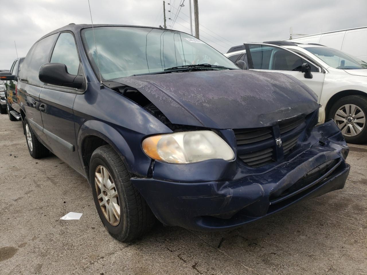 Photo 13 from auction – 2005 DODGE GRAND CARA with VIN 1D4GP24RX5B226415