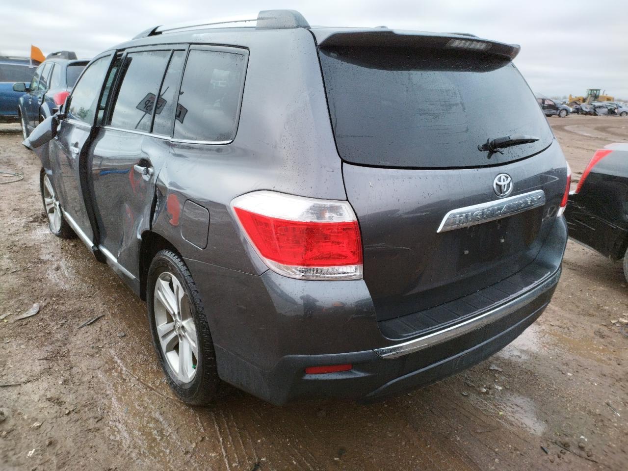 Photo 3 from auction – 2012 TOYOTA HIGHLANDER with VIN 5TDYK3EH1CS084330