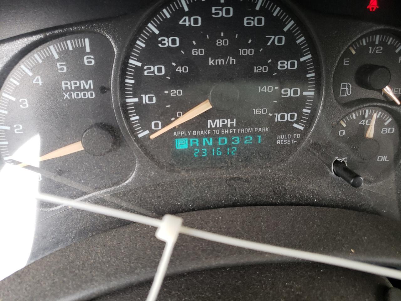 Photo 8 from auction – 2002 CHEVROLET SILVERADO with VIN 1GCGK13U42F176241