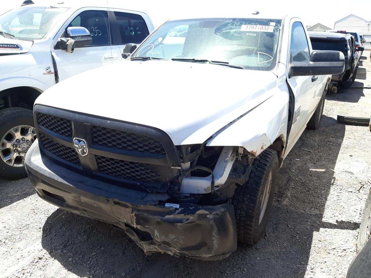 Photo 2 from auction – 2019 RAM 1500 CLASS with VIN 3C6JR6DG6KG508628