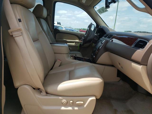 Photo 5 from auction – 2014 CHEVROLET SUBURBAN C with VIN 1GNSCKE02ER154000