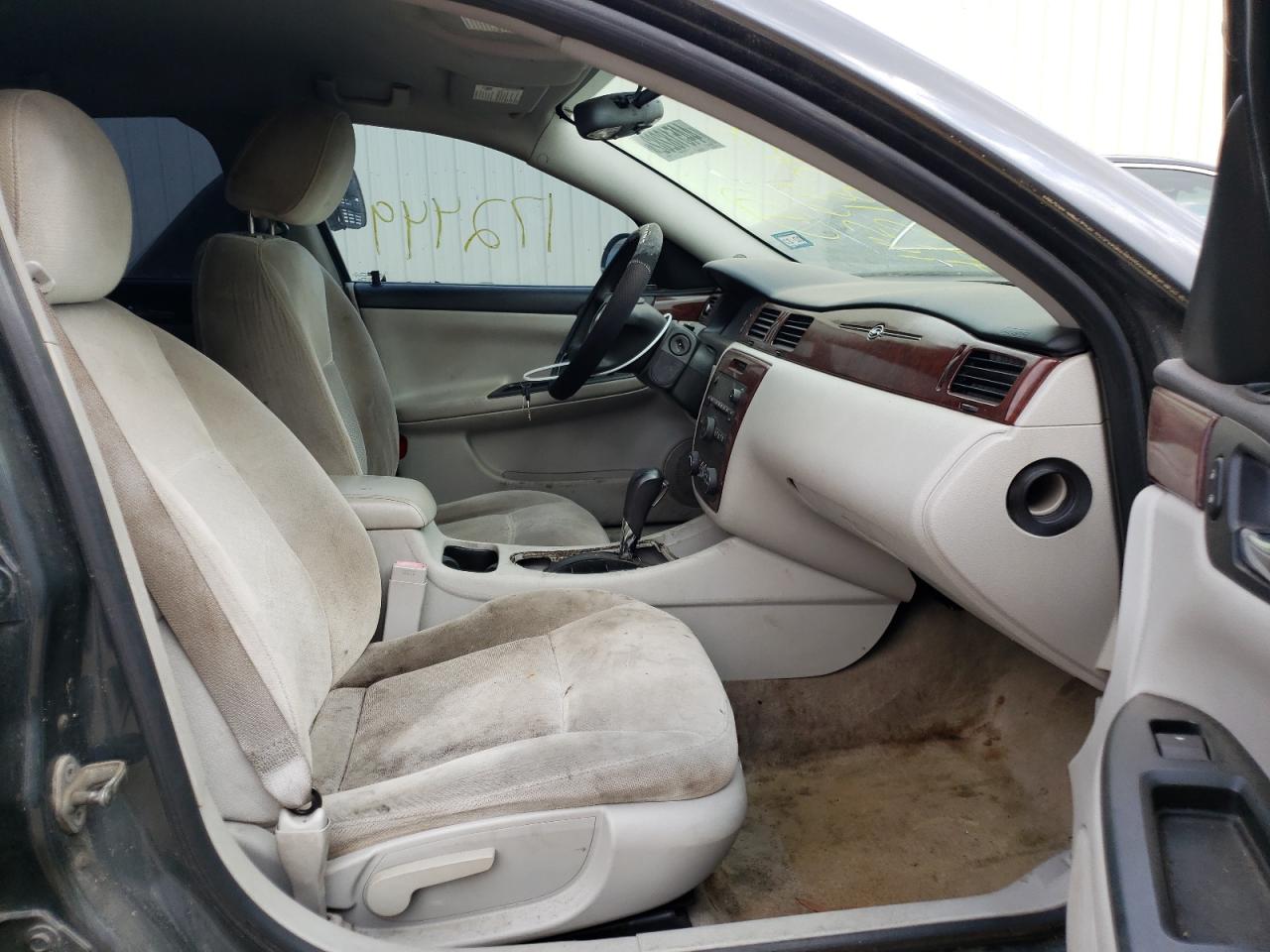 Photo 5 from auction – 2010 CHEVROLET IMPALA LS with VIN 2G1WA5EK0A1165611