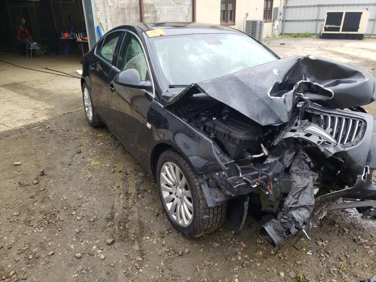 BUICK REGAL CXL 2011 with VIN W04G15GV1B1139796 - Photo from auction