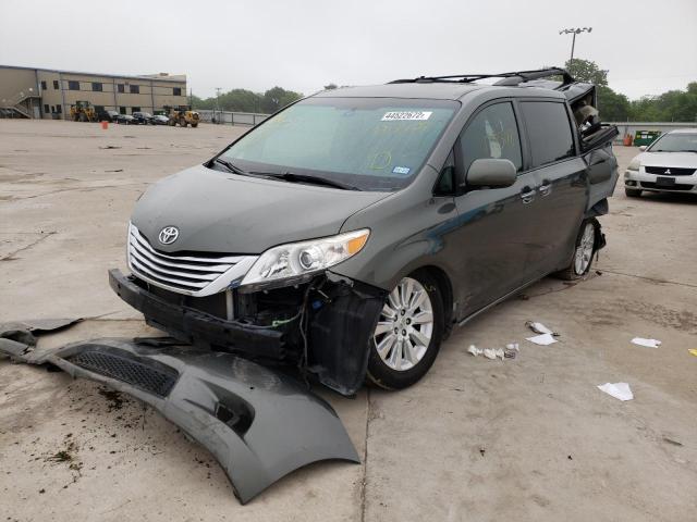 Photo 2 from auction – 2011 TOYOTA SIENNA XLE with VIN 5TDYK3DC0BS175707