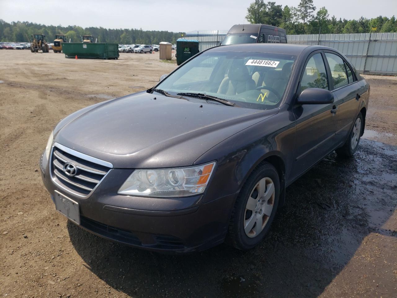 Photo 2 from auction – 2010 HYUNDAI SONATA GLS with VIN 5NPET4AC8AH619219