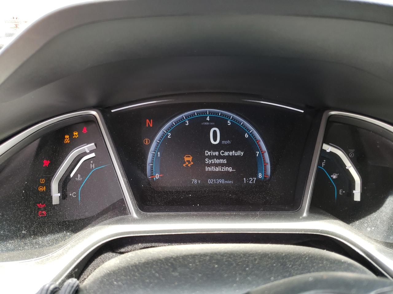 Photo 8 from auction – 2018 HONDA CIVIC EX with VIN 2HGFC3B35JH357408